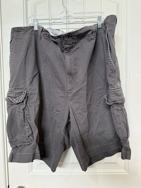 True Nation Big & Tall Men's Gray Cargo Shorts - Classic Utility Style size 52